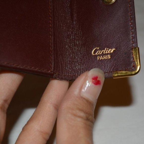 Cartier Bordeaux Leather 4-Hook Key Holder – Calfskin, Made in Spain - Picture 6 of 7